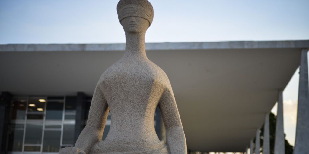 stf-tem-2-votos-para-rejeitar-recurso-e-manter-condenacao-de-bolsonaro