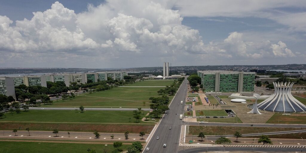 cnu-1:-governo-convoca-3,9-mil-aprovados-para-vagas-em-orgaos-federais