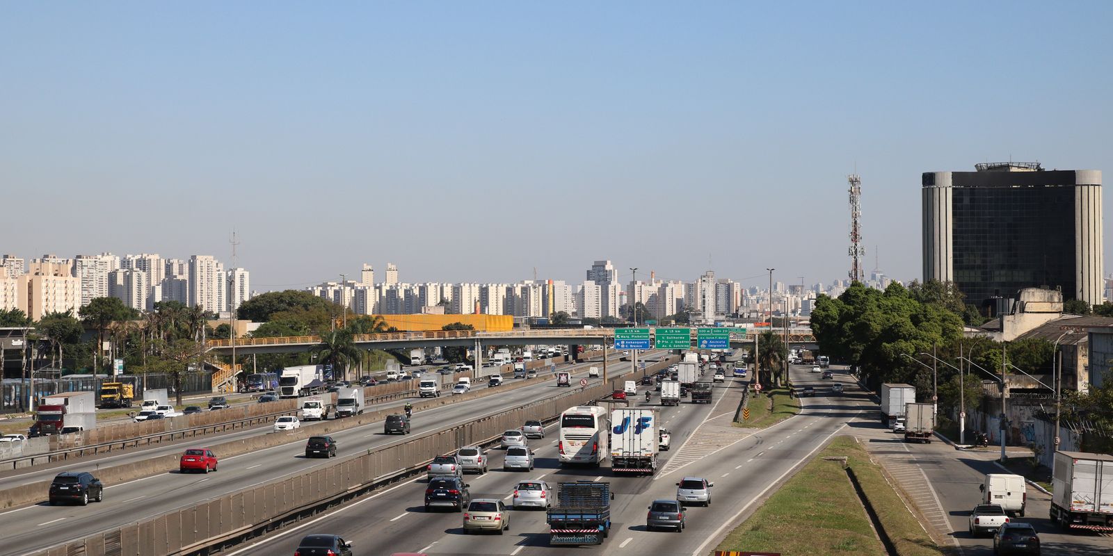 mprj-pede-suspensao-das-obras-na-via-dutra,-apos-risco-de-alagamento