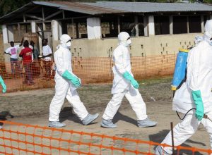 cruz-vermelha-lamenta-mortes-de-voluntarios-no-congo-devido-ao-ebola