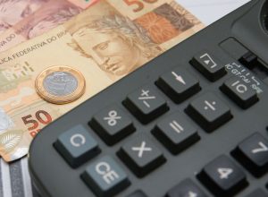 divida-publica-sobe-1,91%-em-abril-e-encosta-em-r$-8,8-trilhoes